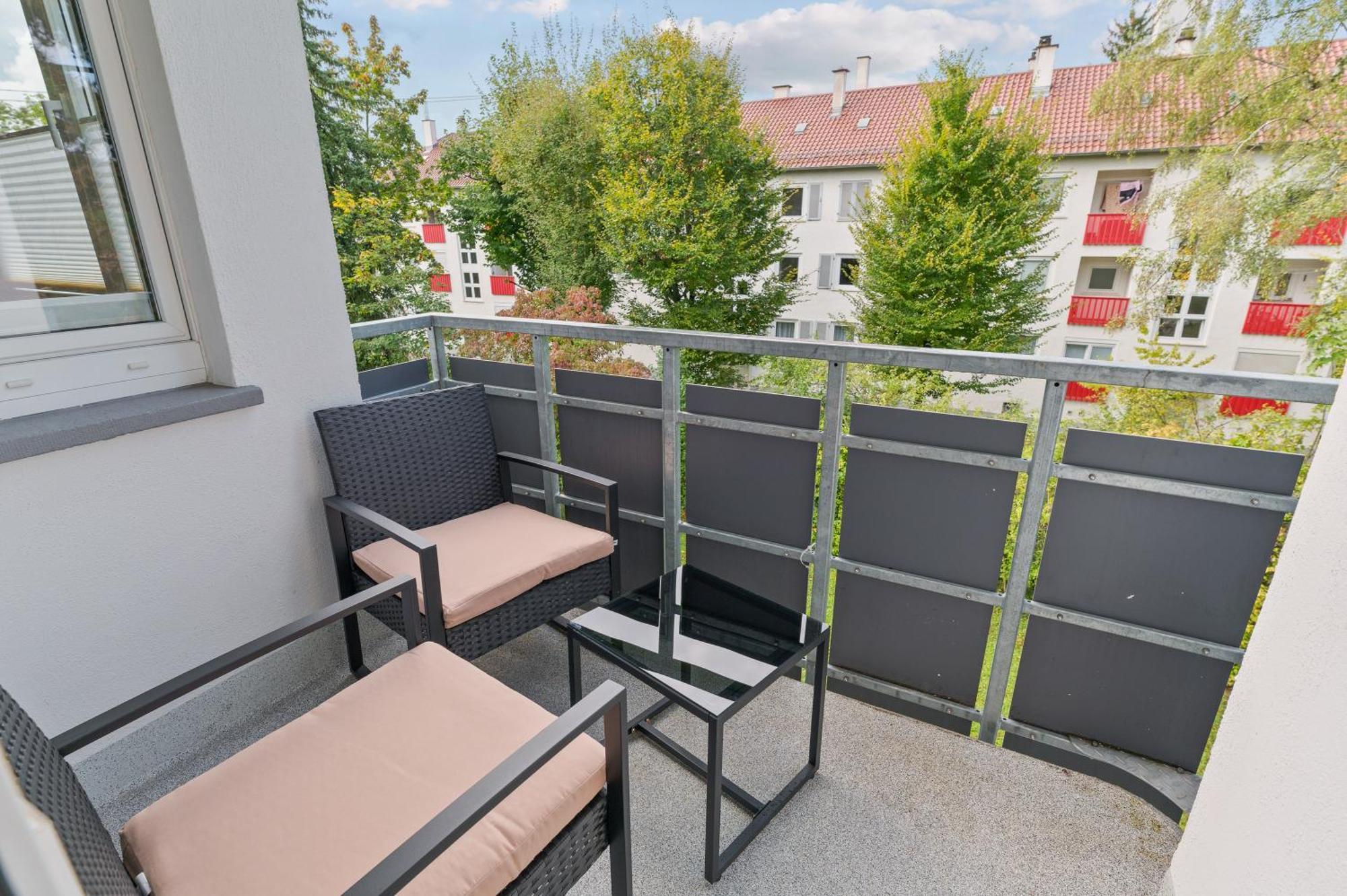 Ferienwohnung Westside Flat - 5Min To Downtown Ludwigsburg Exterior foto